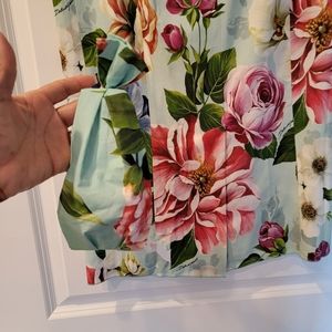 Dolce Gabbana floral skirt Authentic 😍